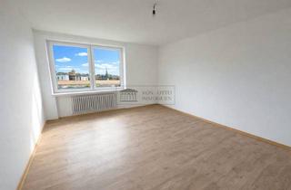 Wohnung kaufen in 21680 Stade, 3 Zimmer, Balkon & Potenzial – Ihre Chance!
