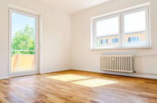 Wohnung kaufen in Mecklenburgische Straße 10, 10713 Wilmersdorf, Attraktive 2-Zimmer-Wohnung mit Balkon und Blick auf den Fennsee
