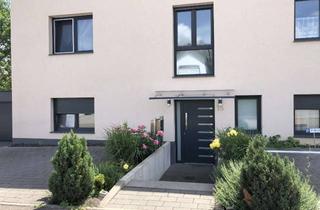Wohnung kaufen in Ringstr 15, 71297 Mönsheim, Lebendiger Alltag in Mönsheim: 3-Zimmer-Wohnung mit Terrasse