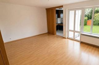 Wohnung kaufen in 85586 Poing, Charmante Erdgeschosswohnung mit Hobbyraum, Terrasse und großem Garten