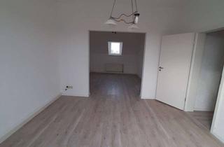 Wohnung mieten in Hildener Straße 58, 42697 Ohligs-Aufderhöhe, Dachgeschosswohnung mit drei Zimmern in Solingen