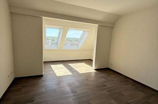 Wohnung mieten in Heinestraße 9b, 17213 Malchow, 3-Zimmer-Dachgeschosswohnung mit Aufzug