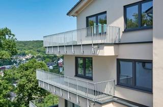 Wohnung mieten in Am Kaiserberg 12 a,b, 53545 Linz, Wohnen mit traumhafter Aussicht: 3-Zimmer-Dachgeschosswohnung in Linz am Rhein