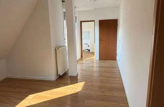 Wohnung mieten in Hauptstraße 74 a-c, 75181 Eutingen, Schöne, helle Dachgeschosswohnung mit Balkon