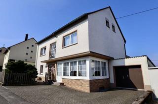 Haus kaufen in Moselhöhenweg, 54539 Ürzig, Zuhause mit viel Platz in Ürzig