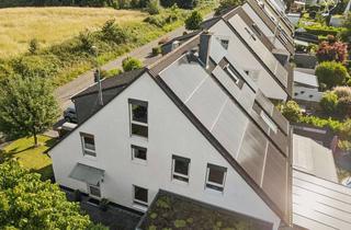 Doppelhaushälfte kaufen in 40885 Ratingen, MODERN, SICHER, SCHÖN – Doppelhaushälfte mit Garage, Stellplatz & PV-Anlage in sehr guter Wohnlage!