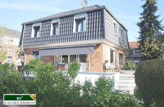 Villa kaufen in 21335 Lüneburg, FAM.FREUNDLICHE VILLA MIT KRÜPPELWALMDACH MOD. 2015 MIT AUSBAUOPTION IM PREMIUM-QUARTIER ROTES FELD!