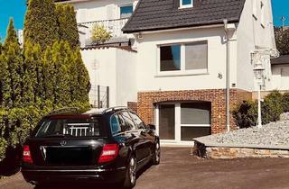 Einfamilienhaus kaufen in 56235 Ransbach-Baumbach, Freistehendes Einfamilienhaus mit Panoramaausblick
