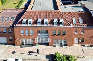 Haus mieten in Falkenberger Straße 36, 17335 Strasburg, Haus am Marktplatz in Strasburg - 840 m² mögl. Wohn-Nutzfl.