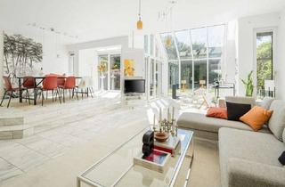 Villa kaufen in 22559 Rissen, Traumlage im Hamburger Westen - Lichtdurchflutete Architekten-Villa