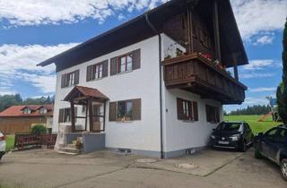 Haus kaufen in 88167 Röthenbach, Mehrfamilienwohnhaus in Röthenbach / Oberhäuser mit Ausbaureserve