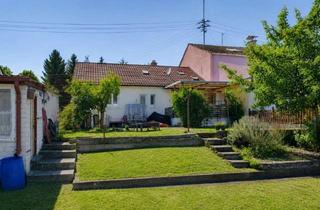 Doppelhaushälfte kaufen in 78269 Volkertshausen, Familienfreundliche Doppelhaushälfte mit großem Garten