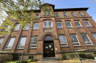 Anlageobjekt in Staufenbergstraße 46, 74081 Sontheim, Konzeptvergabe - Ehemaliges, denkmalgeschütztes Schulhaus mit Bauplatz