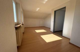 Wohnung kaufen in 83064 Raubling, Auf Anfrage! Hübsche DG-Wohnung mit Bergblick in top ruhiger Lage