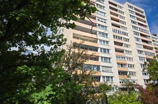 Wohnung kaufen in 63065 Offenbach, Kapitalanlage mit Potenzial – Vermietete 2-Zimmer-Wohnung direkt am Main