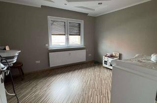Wohnung mieten in Bannweideweg 23, 76689 Karlsdorf-Neuthard, Wohnen mit Charakter: 3-Zimmer-Wohnung in Karlsdorf-Neuthard