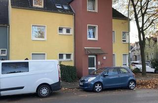 Wohnung mieten in Dessauer Str. 46, 45886 Ückendorf, Geräumige 4 Zimmer Wohnung in einem 3 Fam Haus
