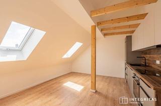 Wohnung mieten in Bismarckstraße 30, 95444 Altstadt, Sanierte 2-Zimmer Wohnung mit Galerie und Balkon