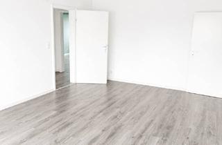 Wohnung mieten in Albert-Schweitzer-Str 18, 38226 Lebenstedt, Großzügige 4-Zimmer-Wohnung in zentraler Lage