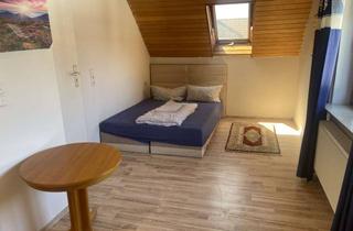 Wohnung mieten in Friedensstr. 33, 71032 Böblingen, Modernisiertes Wohnen: 2-Zimmer-Dachgeschosswohnung in Böblingen