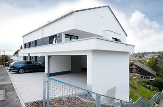 Wohnung mieten in 71032 Böblingen, Neubau 4-Zimmer, Hanglage mit Aussicht, Luxusküche