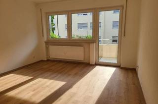 Wohnung mieten in 87435 Kempten, Vollständig renovierte 2-Zimmer-Wohnung mit Balkon, Einbauküche, Garage und Kellerraum