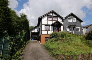 Doppelhaushälfte kaufen in 42929 Wermelskirchen, Familienglück in ruhiger Lage – gepflegte Fachwerk-Doppelhaushälfte mit Garten in WK-Pohlhausen