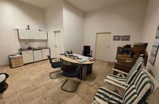 Büro zu mieten in In Den Lindeschen 22, 89129 Langenau, Optimaler Standort für Ihre KFZ-Werkstatt oder Ihr Lager – Halle mit Büro