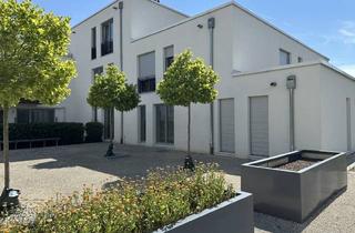 Wohnung kaufen in 84489 Burghausen, Lichtdurchflutetes Wohnen mit Bergblick – hochwertig, ruhig und zentral