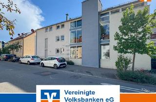 Wohnung kaufen in 72793 Pfullingen, Altengerechte 2 Zimmer-EG Wohnung mit TG Platz - Vermietet
