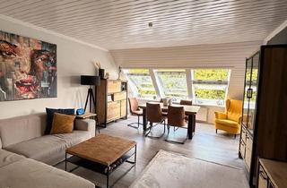 Wohnung kaufen in 25479 Ellerau, Ellerau - Lichtdurchflutetes Dachgeschoss- Juwel in Ellerau