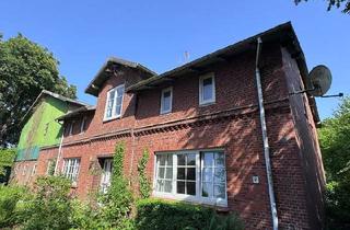 Bauernhaus kaufen in 25557 Hanerau-Hademarschen, Hanerau-Hademarschen - Historisches Bauernhaus mit Ausbaureserve und 4.400 m² Grundstück