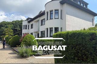Wohnung kaufen in 45478 Speldorf, Eigentumswohnung im Altbau mit Balkon und Garage