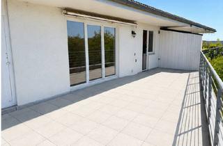 Wohnung kaufen in Leuschnerstraße 123, 21031 Lohbrügge, Dachgeschosswohnung mit 23,5 qm Dachterrasse von privat