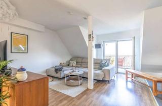 Wohnung kaufen in 63796 Kahl, Kahl am Main: Wunderschöne 2-Zimmer-Dachgeschoss-Wohnung mit Dachterrasse in Ortsrandlage