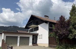 Wohnung kaufen in 87480 Weitnau, Renovierte 3 Zimmer-ETW Nr. 2 mit Kaminofen und großem Südbalkon in Weitnau -Wengen