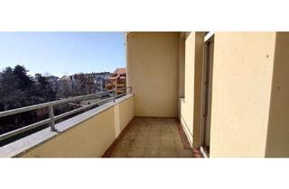 Wohnung mieten in Reichenbacher Straße 73, 02826 Rauschwalde, Geräumige 3-Raumwohnung mit Balkon und Stellplatz