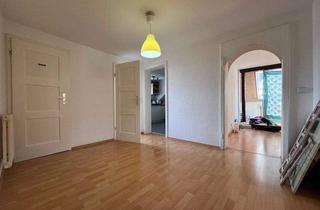 Wohnung mieten in 71638 Ludwigsburg, Zwei-Zimmer-Dachgeschoss-Wohnung in Ludwigsburg Stadtmitte