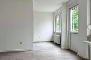 Wohnung mieten in Florence-Nightingale-Straße 25, 33813 Oerlinghausen, Renovierte Vierzimmerwohnung mit Balkon