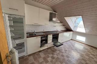 Wohnung mieten in Bahnhofstraße 22, 64560 Riedstadt, Provisionsfreie, frisch renoviert, EBK, PKW Pl. Abstellraum