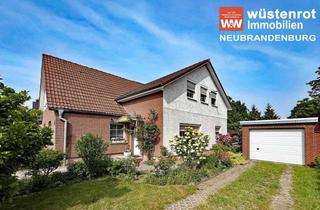 Haus kaufen in 17034 Industrieviertel, GROSSES WOHNHAUS MIT NEUER HEIZUNG + EINBAUKÜCHEN + KAMIN + GROSSEM GARTEN + GARAGEN