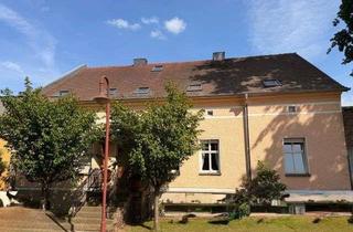Haus kaufen in Im Rundling 19, 14959 Trebbin, Historischer Vier-Seitenhof mit großem Raum- und Platzangebot
