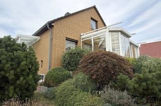 Haus kaufen in 30989 Gehrden, Attraktives Ein-/Zweifamilienhaus in idyllischer Feldrandlage