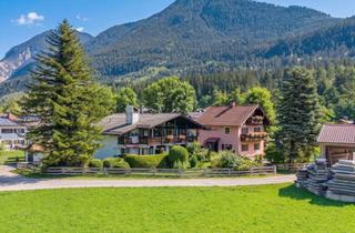 Mehrfamilienhaus kaufen in 82467 Garmisch-Partenkirchen, Garmisch-Partenkirchen: Zwei Mehrfamilienhäuser auf großem Anwesen, teils vermietet