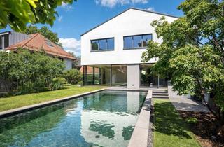 Villa kaufen in 82223 Eichenau, Architektenvilla zum Wohlfühlen. Wohnkomfort der Extraklasse.