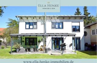 Villa kaufen in 38368 Mariental, 2 Häuser nebeneinander: Moderne Villa + Bungalow für Generationen-Wohnen.