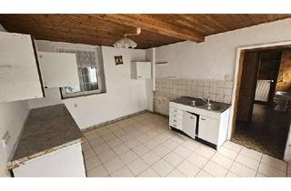 Haus kaufen in 67585 Dorn-Dürkheim, Bäuerliches Anwesen mit Hof und großer Scheune zentral in Dorn-Dürkheim