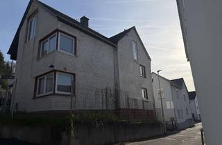 Haus kaufen in 35781 Weilburg, 1-2 Familienhaus mit Terrasse in Weilburg