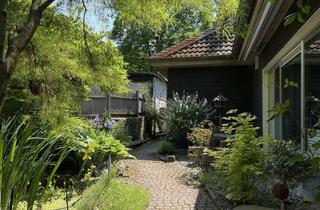 Einfamilienhaus kaufen in 51515 Kürten, Charmantes, freistehendes Einfamilienhaus mit Waldgrundstück in Alleinlage