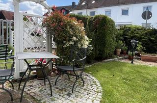 Haus kaufen in Kronberger Str. 38, 61449 Steinbach, Gemütliches Reihenmitteilhaus in familienfreundlicher Wohnlage von Steinbach | Garage